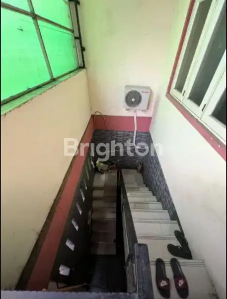 image * RUMAH  DAN KONTRAKAN 3 LANTAI DI JELAMBAR, JAKARTA BARAT. (3)