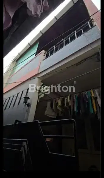 image * RUMAH  DAN KONTRAKAN 3 LANTAI DI JELAMBAR, JAKARTA BARAT. (1)