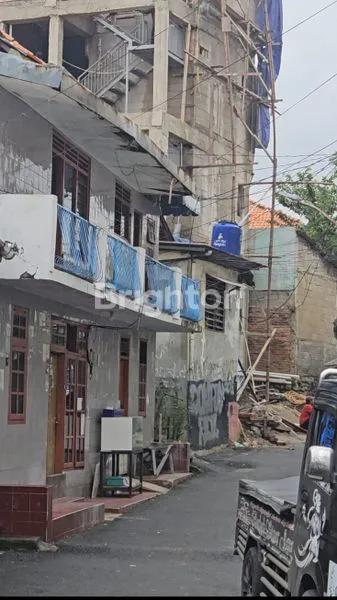 image RUMAH HITUNG TANAH STRATEGIS DI GANDARIA UTARA, KEBAYORAN BARU (3)