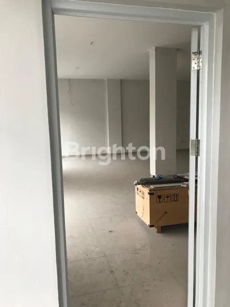 image 3 RUKO GANDENG 4.5 LANTAI ELANG LAUT BOULEVARD PANTAI INDAH KAPUK (7)