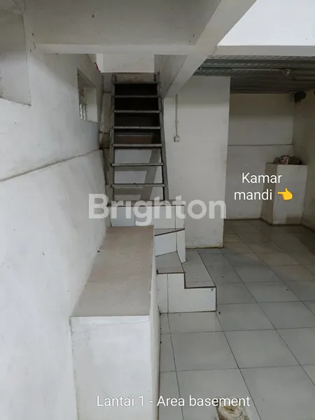 image DISEWAKAN RUKO 3 LANTAI STRATEGIS DEKAT STASIUN CISAUK \UD83D\UDD25 (2)