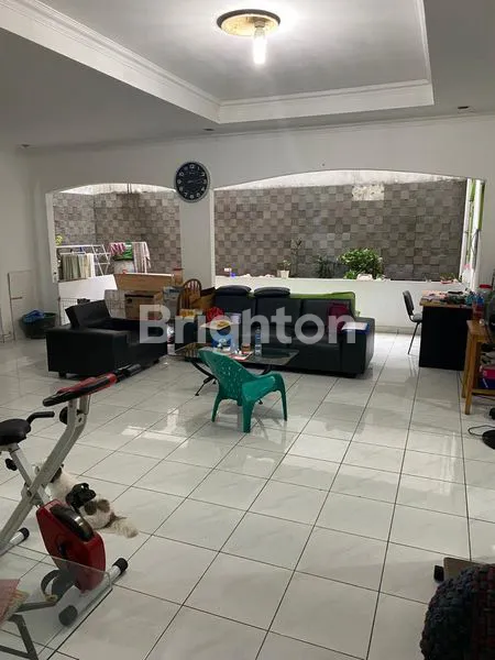 RUMAH STRATEGIS LUAS TAMAN SURYA KALIDERES JAKARTA BARAT