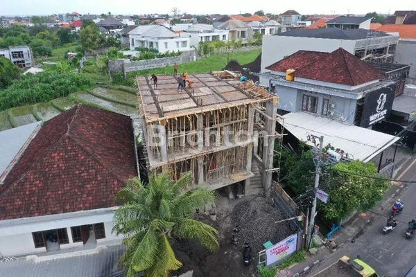 image BANGUNAN KOMERSIL PINGGIR JALAN CANGGU (5)