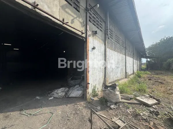 GUDANG AREA MOJOTENGAH KEDAMEAN GRESIK