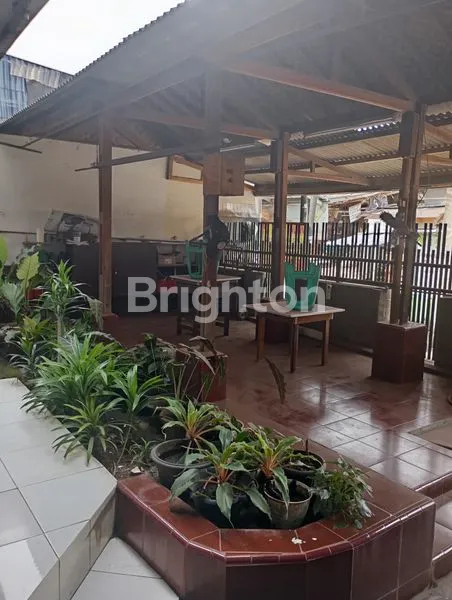 image RUMAH BESAR DAN BAGUS RAWA BUAYA (7)