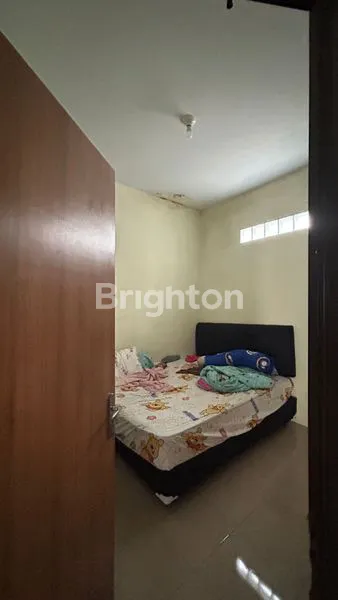 image RUMAH TINGGAL DI PERUM GAYATRI LIMO DEPOK (6)