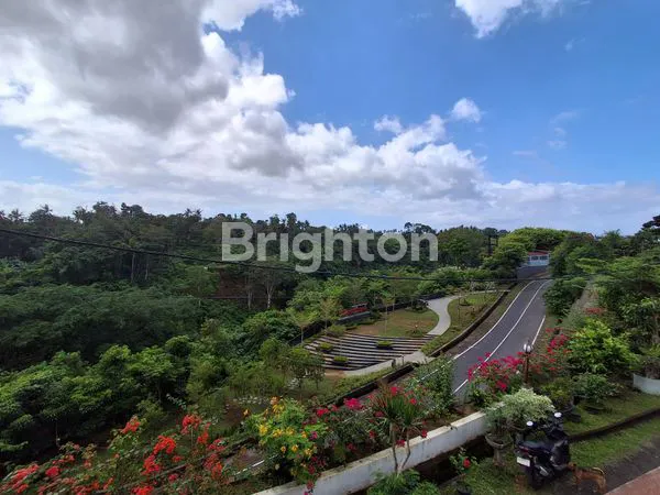 RUMAH 2 LANTAI VIEW SUNGAI & HUTAN TROPIS DI UBUD, BALI
