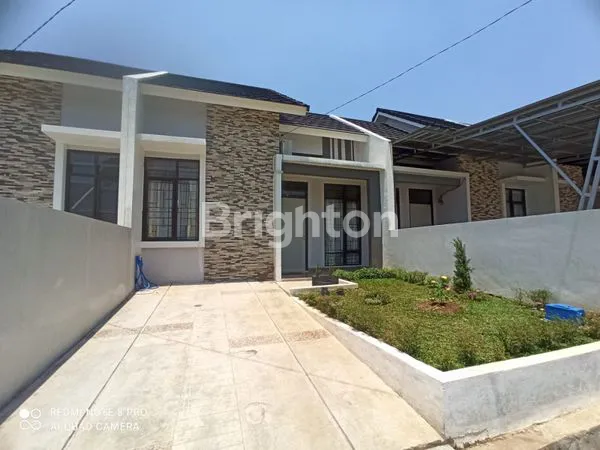 image TAKE OVER ATAU JUAL RUMAH CANTIK TYPE 45/90  DI CLUSTER SAVANA BOTHEO, BUKIT CIMANGGU CITY, BOGOR (1)
