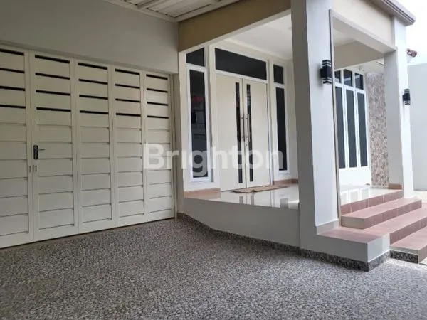 image DI JUAL RUMAH BANGUNAN BARU  DI KOTA SEMARANG (2)