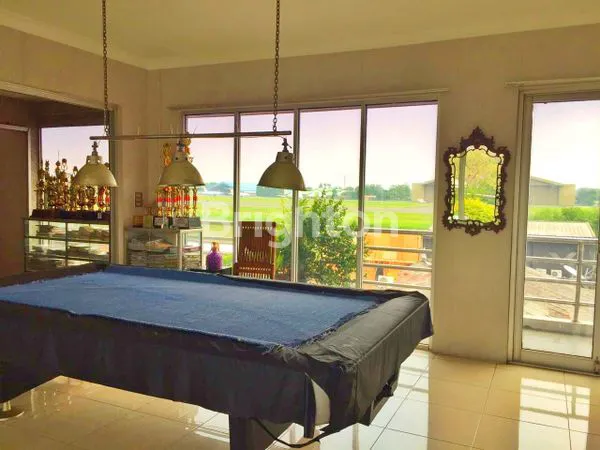 image RUMAH STARTEGIS LUX 3,5 LANTAI DI PONDOK CABE  (3)