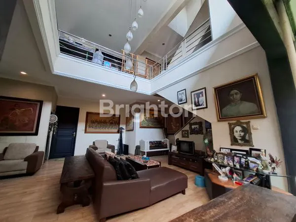 image RUMAH STARTEGIS LUX 3,5 LANTAI DI PONDOK CABE  (8)