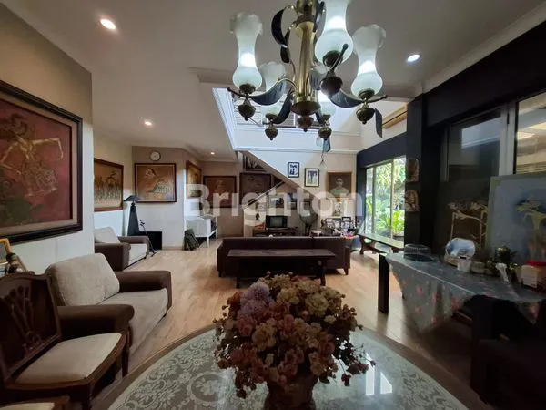 image RUMAH STARTEGIS LUX 3,5 LANTAI DI PONDOK CABE  (4)