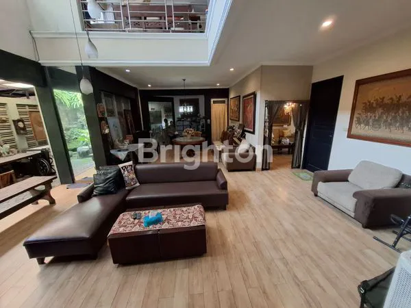 image RUMAH STARTEGIS LUX 3,5 LANTAI DI PONDOK CABE  (1)