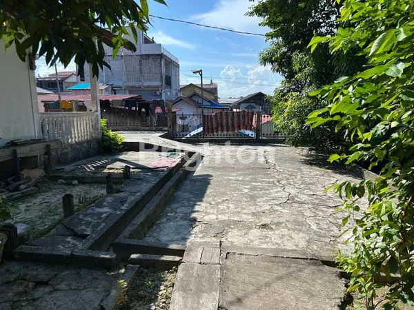 image [FOR SALE] RUMAH KOST SIAP USAHA DI TENGAH KOTA – HUNIAN TERISI, HARGA TERJANGKAU! (3)