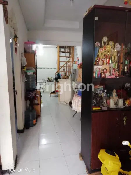 image RUMAH TANJUNG DUREN SELATAN STRATEGIS BEBAS BANJIR DEKAT MALL JAKARTA BARAT (3)