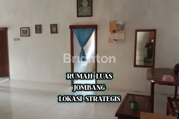 image RUMAH MEWAH TAPI MURAH JOMBANG MOJOKERTO (2)
