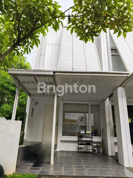 image RUMAH MUNGIL FULL FURNISHED DI BSD, BANGUNAN 2 LANTAI. TURUN HARGA 1,2 M -> 1,1M -> 1 M (NEGO) (8)