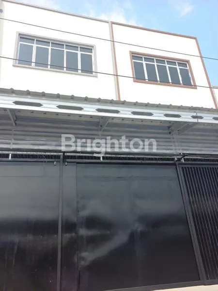 2 RUKO GANDENG 2,5 LANTAI SIAP HUNI– PLUIT KARANG AYU