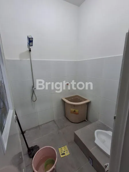 image RUKO 1,5 LANTAI SIAP PAKAI. KONDISI BAGUS HABIS RENOVASI (3)