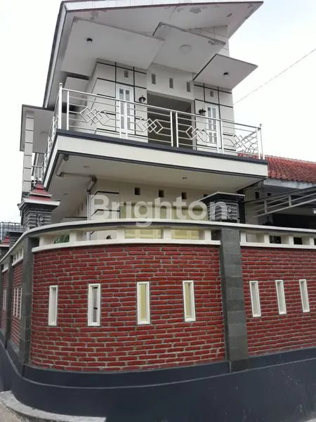 RUMAH 2LT HOOK MEWAH STRATEGIS ISTIMEWA BOJA SEMARANG