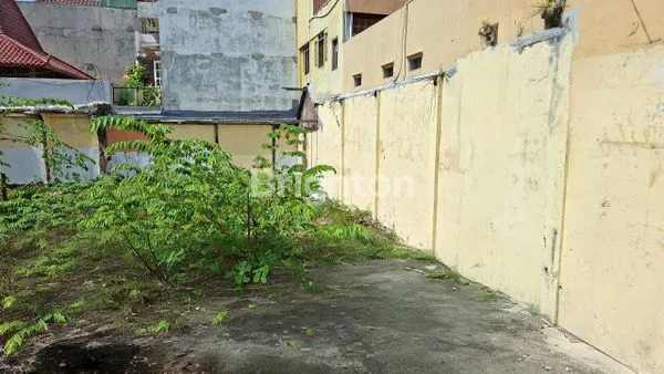 image TANAH HOEK DI KOTA SOLO (1)