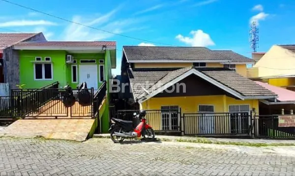 image 2 UNIT RUMAH (KONTRAK KAN DAN KOST KOSTAN) YANG NYAMAN DAN SELALU PENUH. (2)