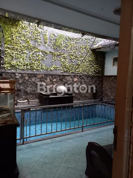 image MURAH RUNGKUT ASRI 2 LANTAI TERAWAT, ADA KOLAM RENANG, ASRI, CANTIK (7)