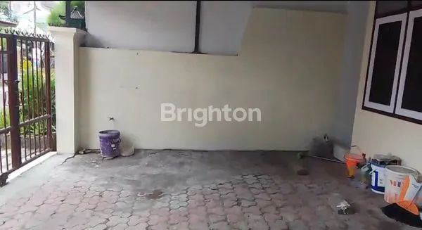 image RUMAH KLASIK 2 LANTAI AREA BLIMBING (3)