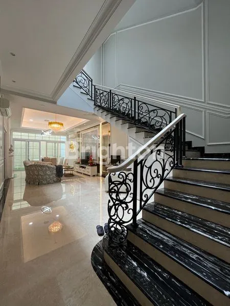 image RUMAH PIK MANYAR PERMAI FULL INTERIOR 7,5X22 (3)