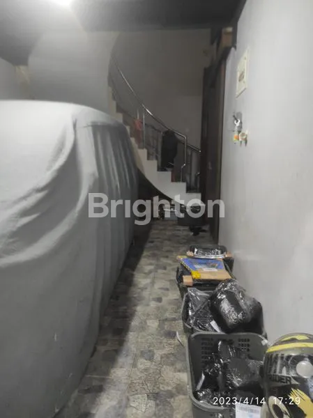 image RUMAH MEWAH PADEMANGAN UK 12X18 AKSES JALAN 2 MOBIL 11 KT 5 KM SEMI FURNISH HADAP UTARA JAKARTA UTARA (6)