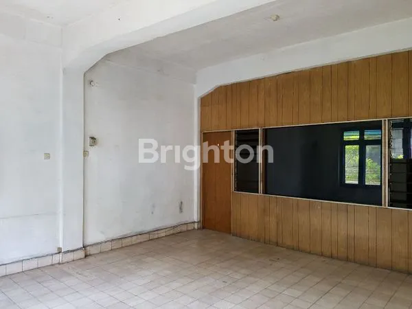 SEWA TOKO KEMBANG JEPUN