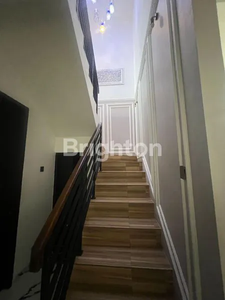 image RUMAH MEWAH FULLY-FURNISHED HARGA TERJANGKAU DI PAMULANG, BANTEN (5)