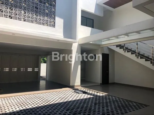 image RUMAH DI LENGKONG DEKAT KE PUSAT KOTA BANDUNG (2)