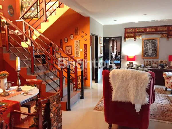 image DIJUAL DIBAWAH HARGA PASAR RUMAH ASRI, BAGUS, TERAWAT, KOKOH, DI DAERAH GEGERKALONG PERMAI (4)