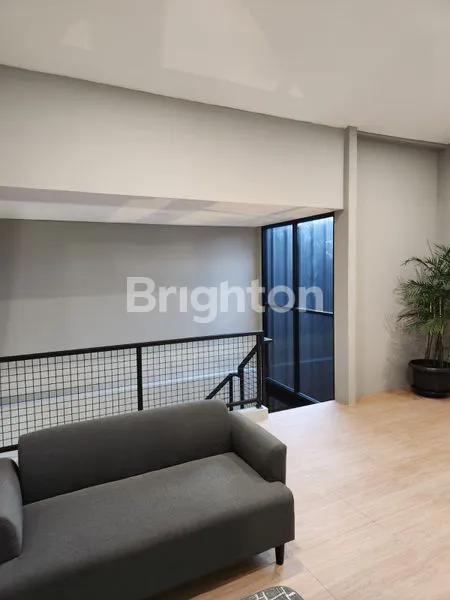 image RUMAH CAKEP BENER INDUSTRIAL MODERN CIATER PERMAI BSD (8)