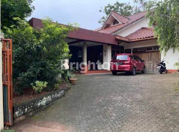 image RUMAH BERHALAMAN LUAS DI CIMANGGIS DEPOK (2)