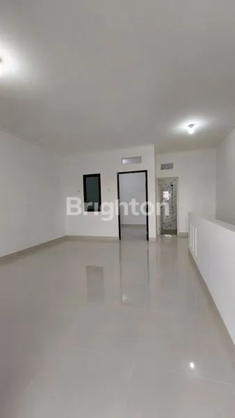 image RUMAH MEWAH 2 LANTAI SIAP HUNI DI DURI KEPA, JAKARTA BARAT (2)