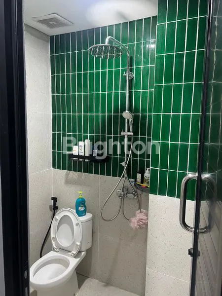 image RUKO STRATEGIS 3 LANTAI PINGGIR JALAN RAYA BOGOR, PEKAYON - HARGA NEGO SAMPAI DEAL! (5)