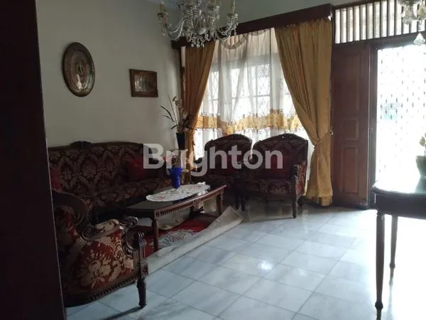 image DIJUAL RUMAH DI PULO ASEM RAWAMANGUN JAKARTA TIMUR. TERLETAK DI PINGGIR JALAN YANG RAMAI, DEKAT DENGAN 2 TOSERBA. (5)