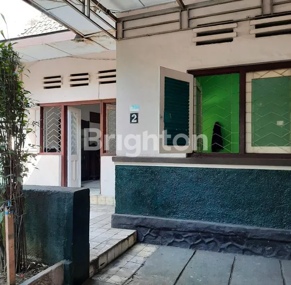 image *RUMAH DAN TOKO KUNO BELANDA STRATEGIS PINGGIR JALAN RAYA BESAR KOTA MALANG* (3)