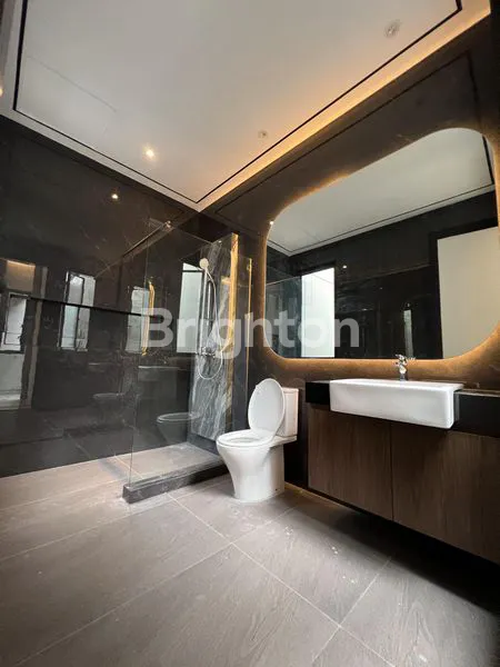 image RUMAH MODERN TROPICAL HOUSE WITH WATERFALL & POOLL DI MANYAR KERTOADI DEKAT KERTAJAYA, DHARMHUSADA, KAMPUS ITS  & GSLAXY MALL (5)