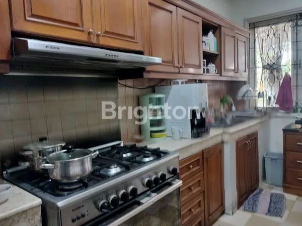 image RUMAH MEWAH DI METRO PERMATA, TANGERANG (4)