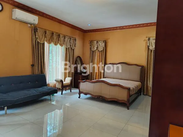 image RUMAH MEWAH FULLY-FURNISHED DI BELLAGIO THE GREEN BSD, SERPONG (7)