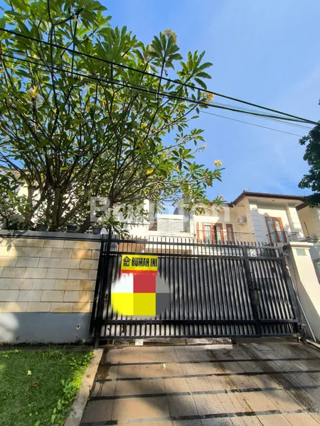 image RUMAH LUAS PONDOK INDAH DIJUAL 25 M (NEGO) LUAS TANAH 412 M KENCANA INDAH JAKARTA SELATAN   (2)