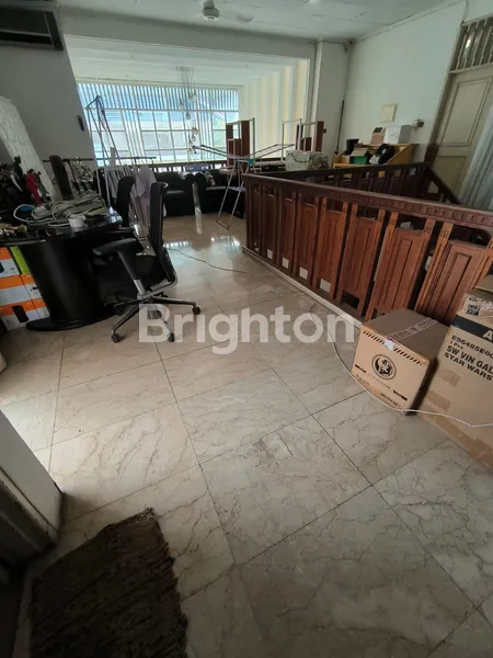 image RUMAH LUAS PONDOK INDAH DIJUAL 25 M (NEGO) LUAS TANAH 412 M KENCANA INDAH JAKARTA SELATAN   (8)