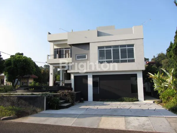 image RUMAH MULTIFUNGSI DI CIWARUGA PARONGPONG (3)