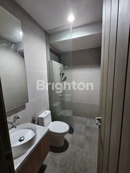 image RUMAH 3 LANTAI DI CLUSTER CAELUS GREENWICH BSD, LT 144M² (6)