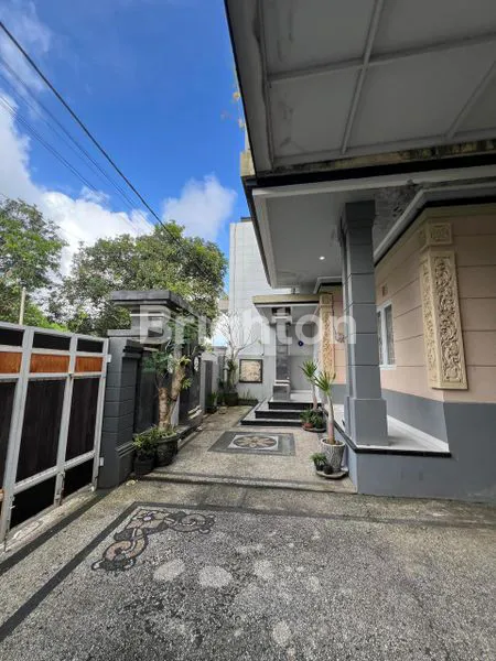image VILLA MEWAH FULLY FURNISHED DENGAN LUAS YANG NYAMAN DI JIMBARAN (2)