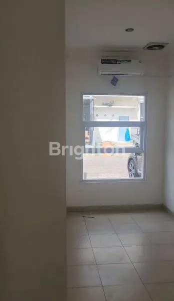 image RUMAH 2 LANTAI STRATEGIS DI JANTUNG KOTA SAMARINDA, KOMPLEK GRAND MAHAKAM CITY (1)