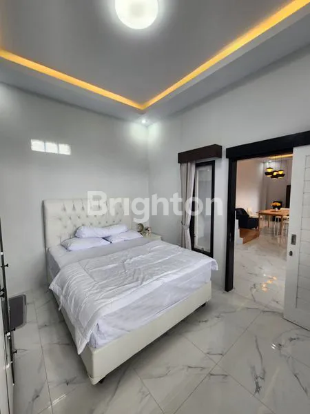 image RUMAH 2 LANTAI FULLY FURNISHED DI PERERENAN, DEKAT PANTAI DAN FASILITAS KOTA (8)